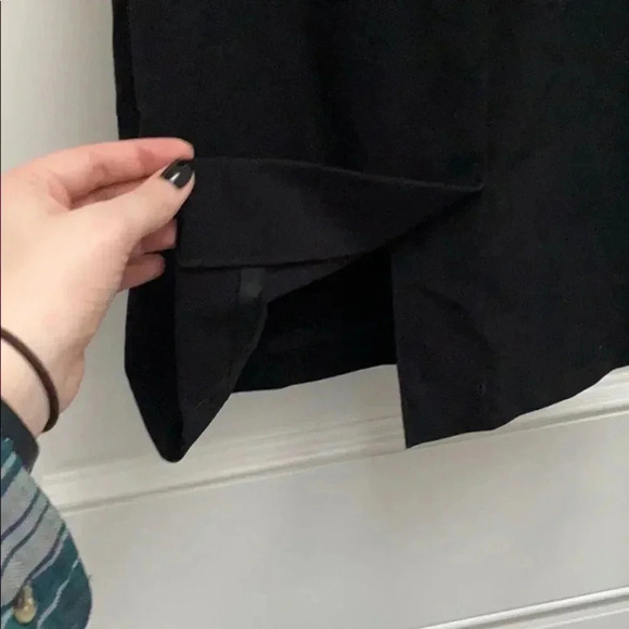 BCBG Maxazria Satin Silk Ivory Ruffle Bust Straight Shift Black Dress Size 0 - Picture 8 of 12